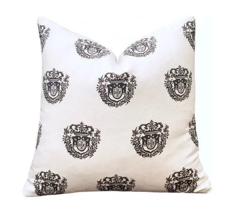 10 Sizes: Spanish Crest Black & Ivory ZIPPER Pillow Cover 18x18 20x20 24x24 26x26 White Pillow / Royal Crest Pillow Case