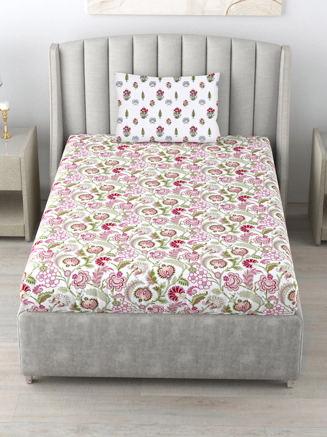 220 TC 100% Cotton Printed Bedsheet with Pillow Covers - Creeper Pink