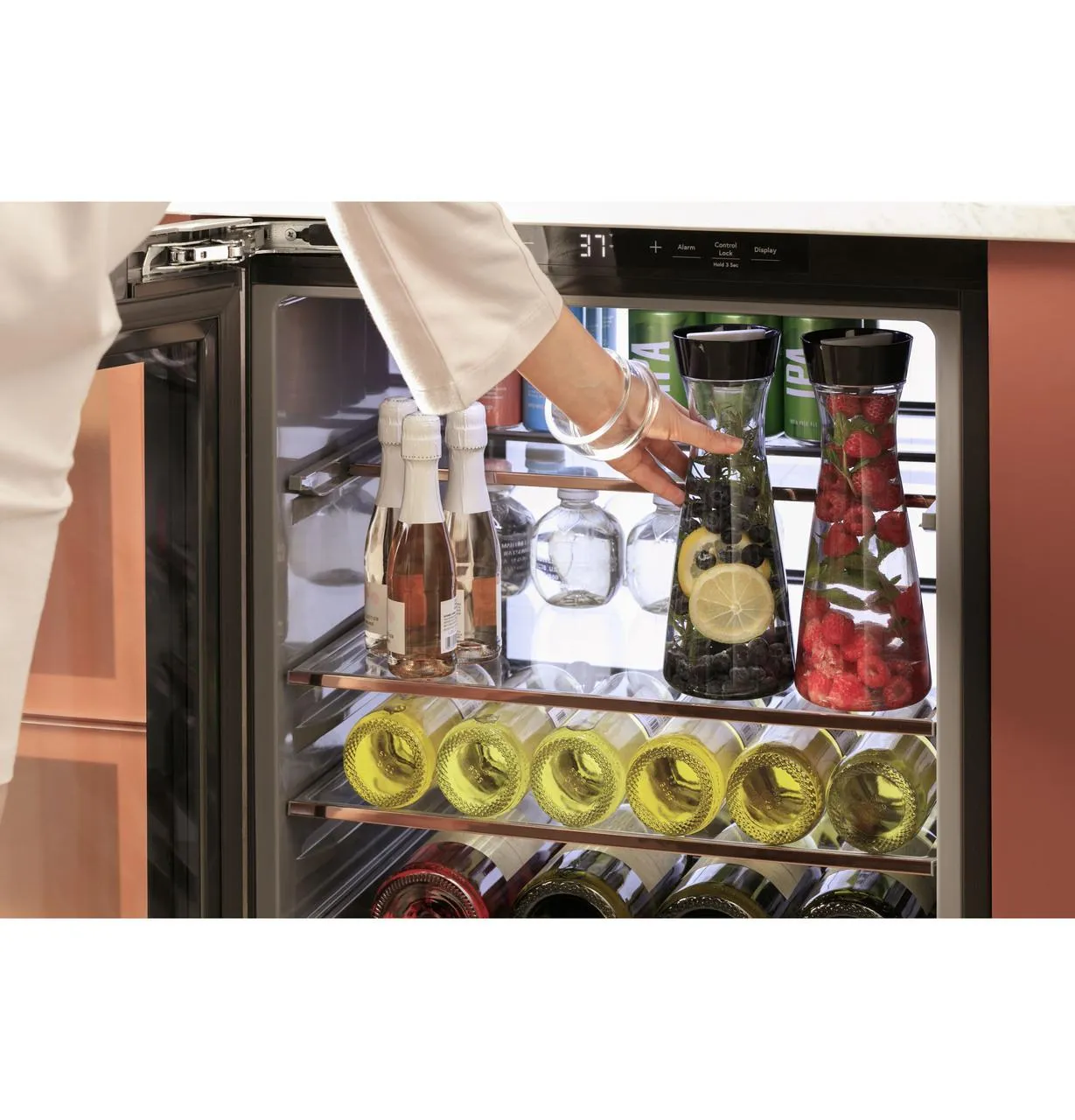 Cafe CCR06BM2PS5 Caf(eback)™ Beverage Center in Platinum Glass