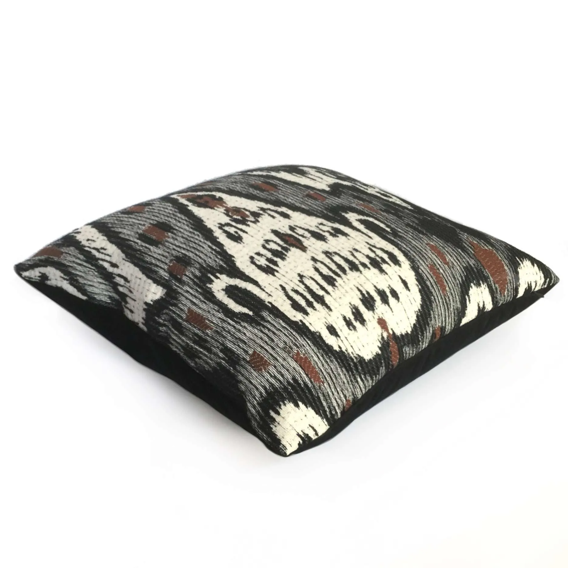 (CLEARANCE) Robert Allen Great Cedar Onyx Black Brown White Ethnic Woven Pillow Cover