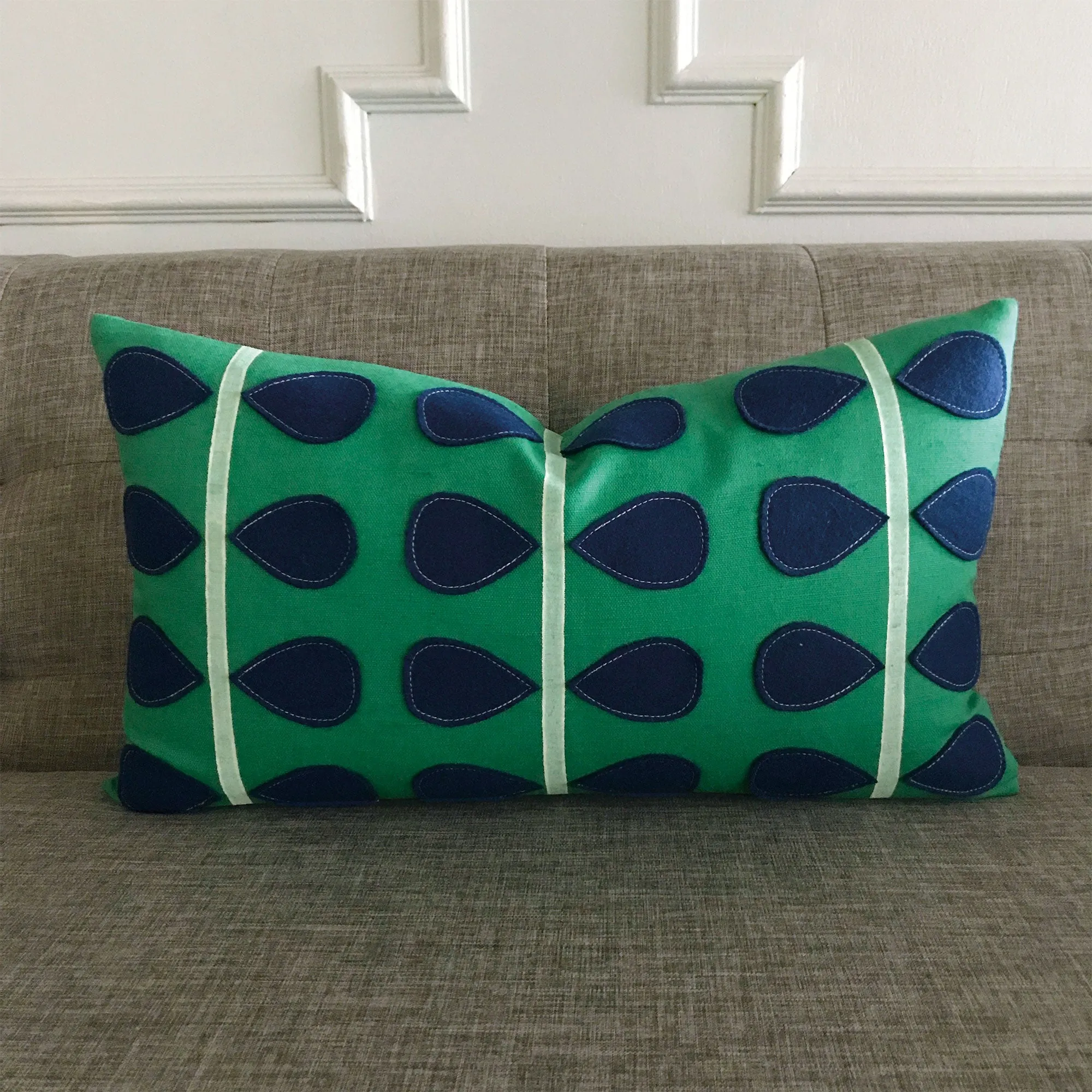 Green Abstract Swedish Design Pattern Lumbar Pillow Cover 13x22