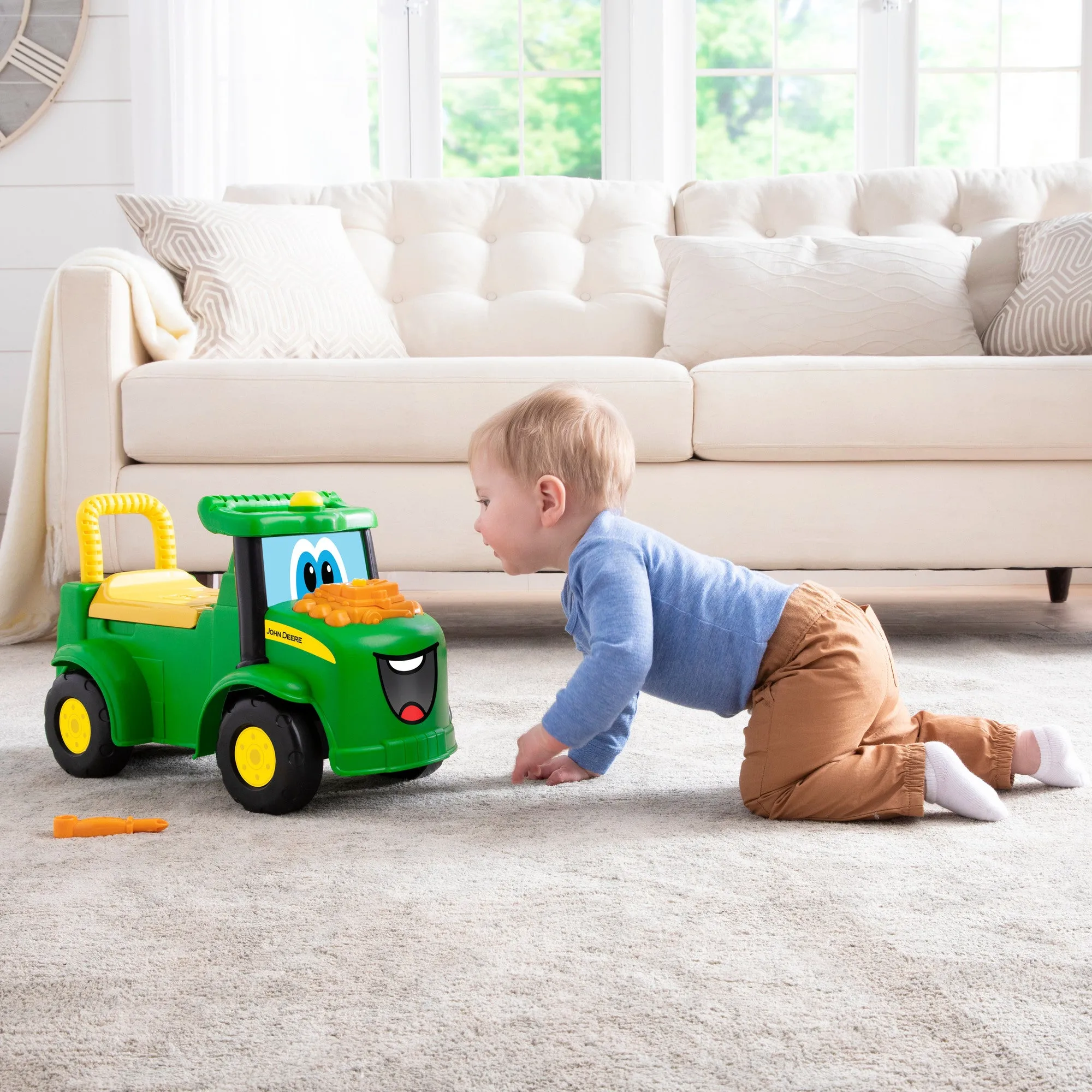 Johnny Tractor Foot-to-Floor Ride On