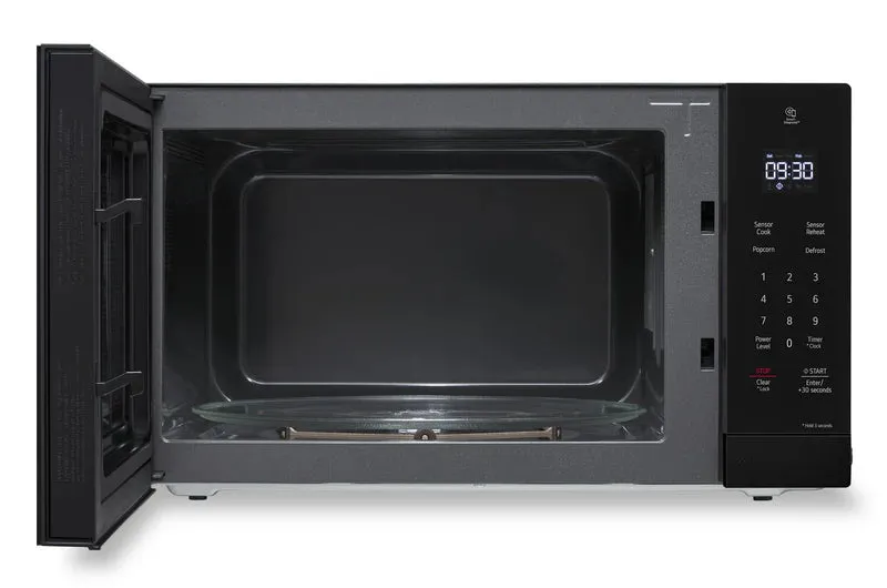 LG MSER1590B 1.5 Cu. Ft. NeoChef™ Countertop Microwave with Smart Inverter and Sensor Cooking in Black