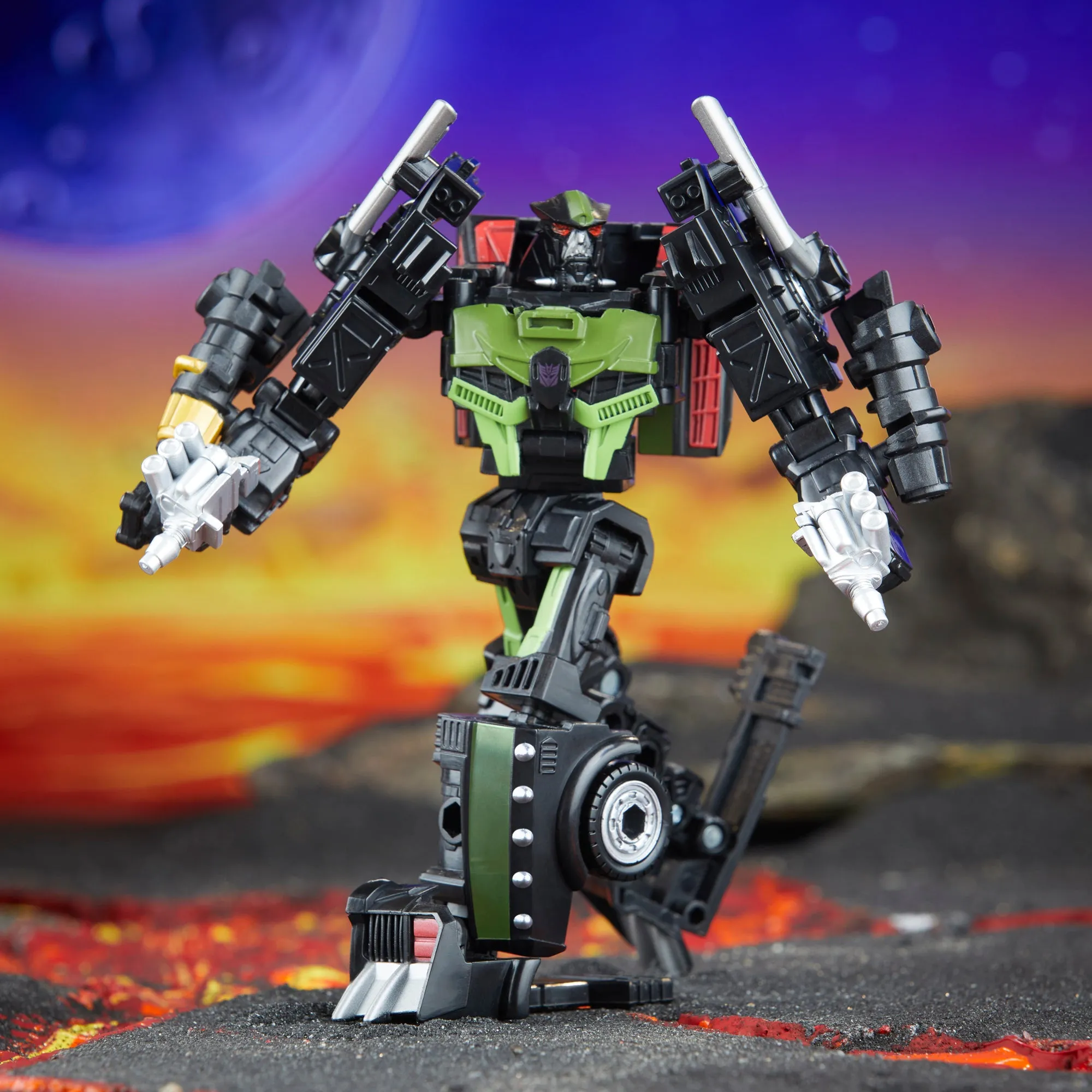 Transformers Legacy United Deluxe Class Star Raider Lockdown